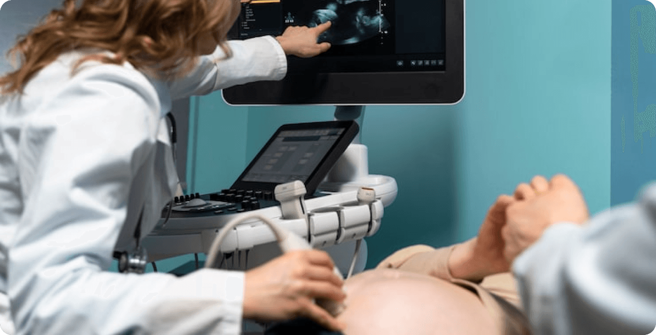 Ultrasonido obstétrico: seguimiento del embarazo con evidencia y tecnología